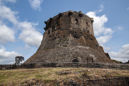 BESSE - St-VICTOR la RIVIÈRE - CHÂTEAU ET ÉGLISE DE MUROL (78)